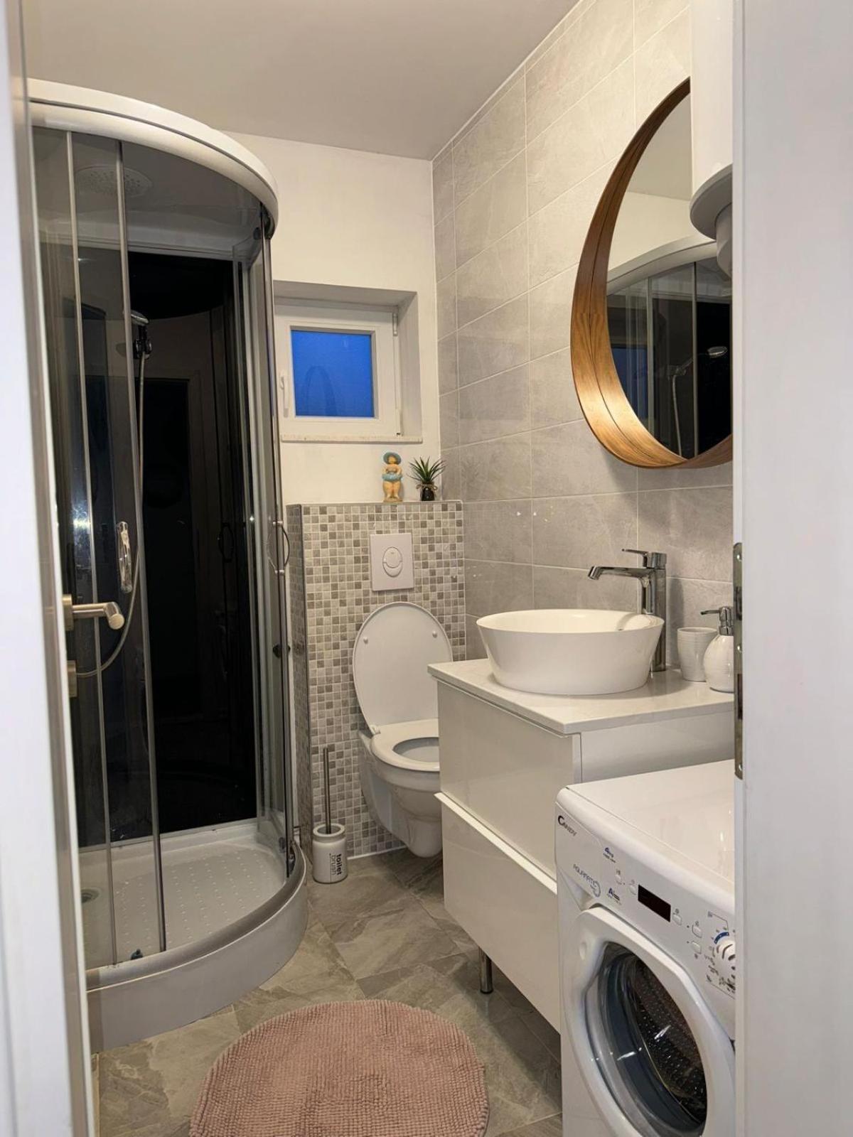 Apartman Dukic Okrug Gornji Buitenkant foto